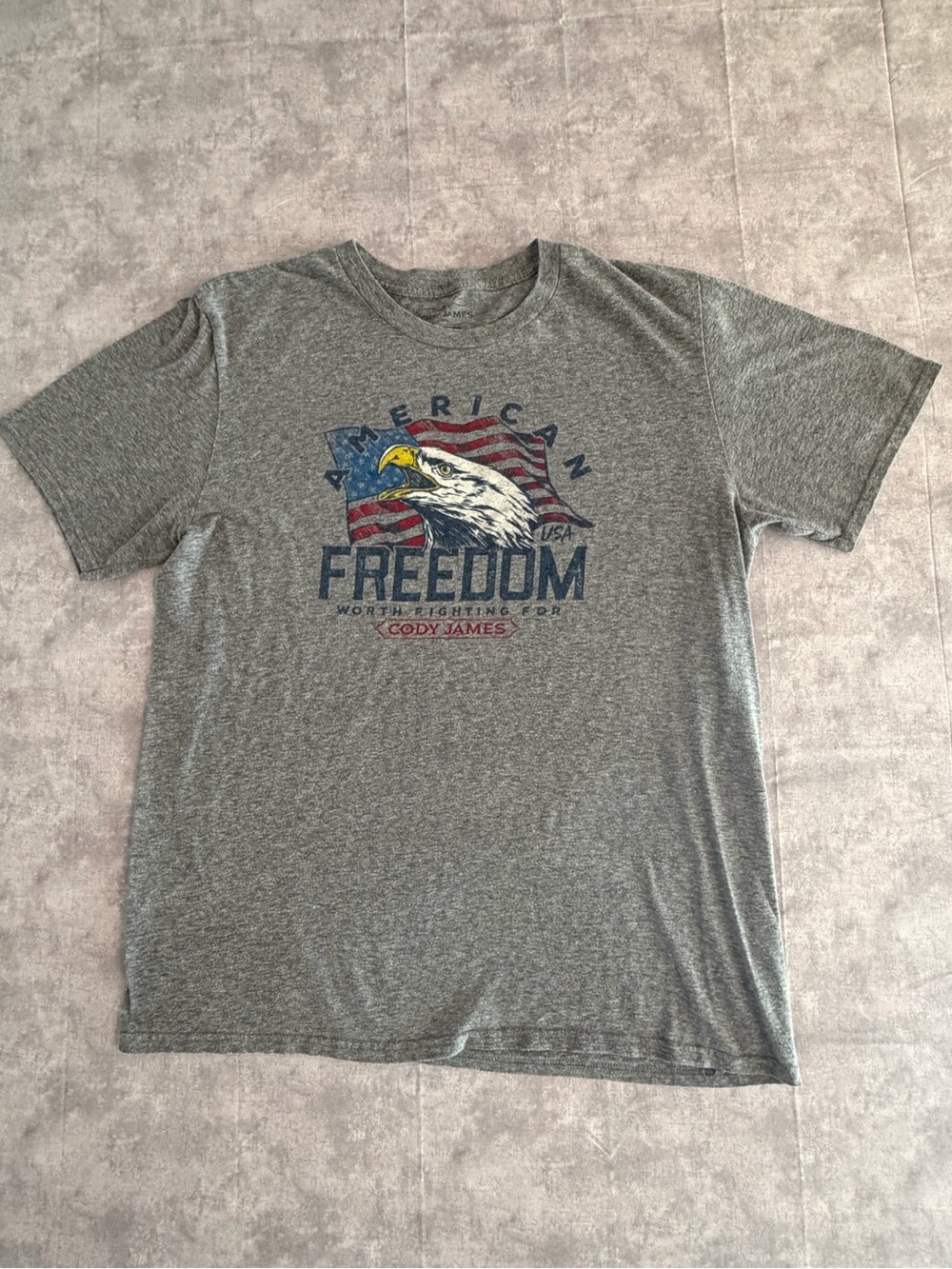 Cody James Eagle American Freedom Worth Fighting For T Shirt Gray Size L
